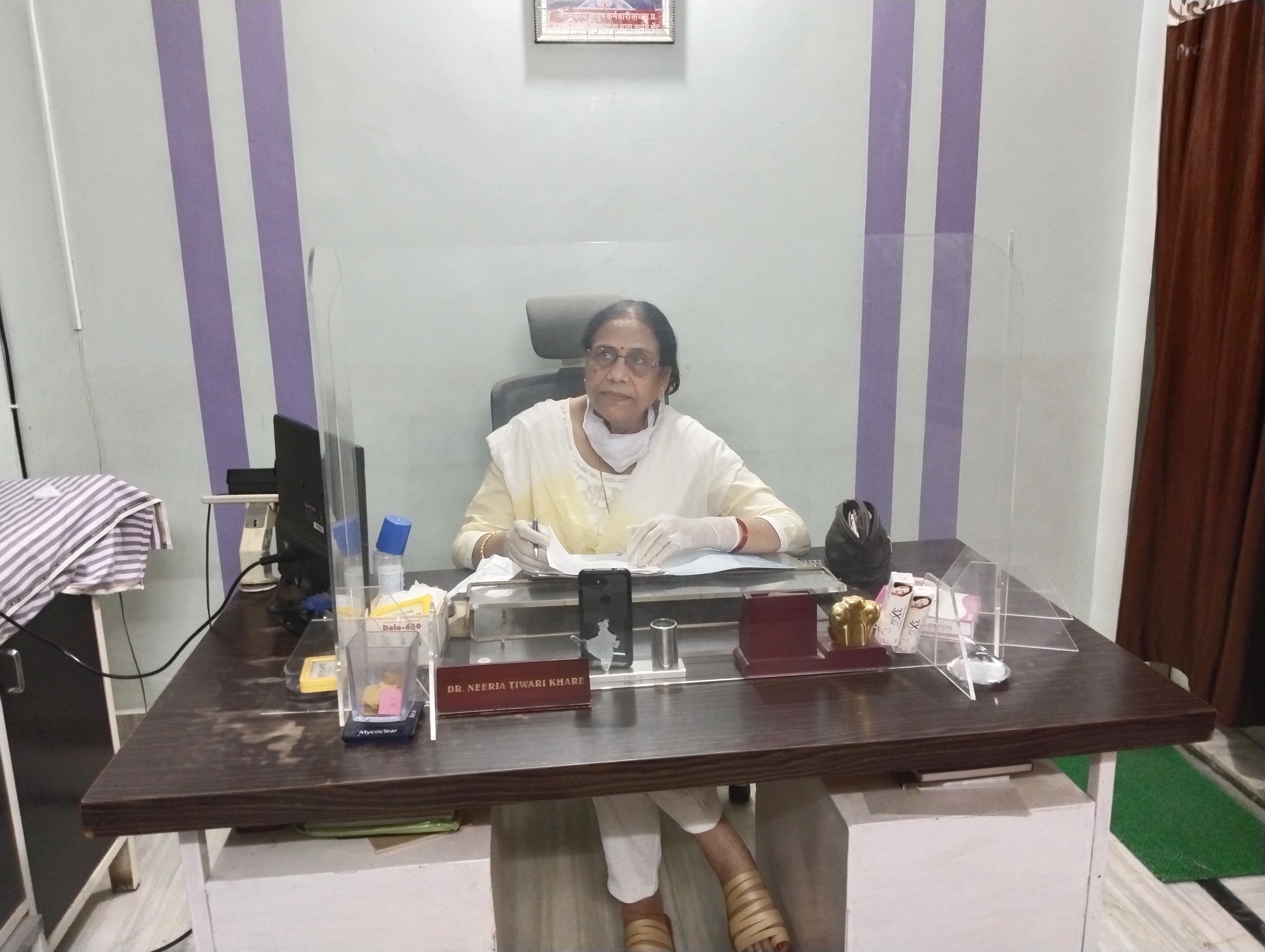 Dr. Neerja (Tiwari) Khare, Gynecologist